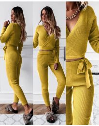 Дамски комплект блуза и панталон рипс в цвят горчица - код 1177